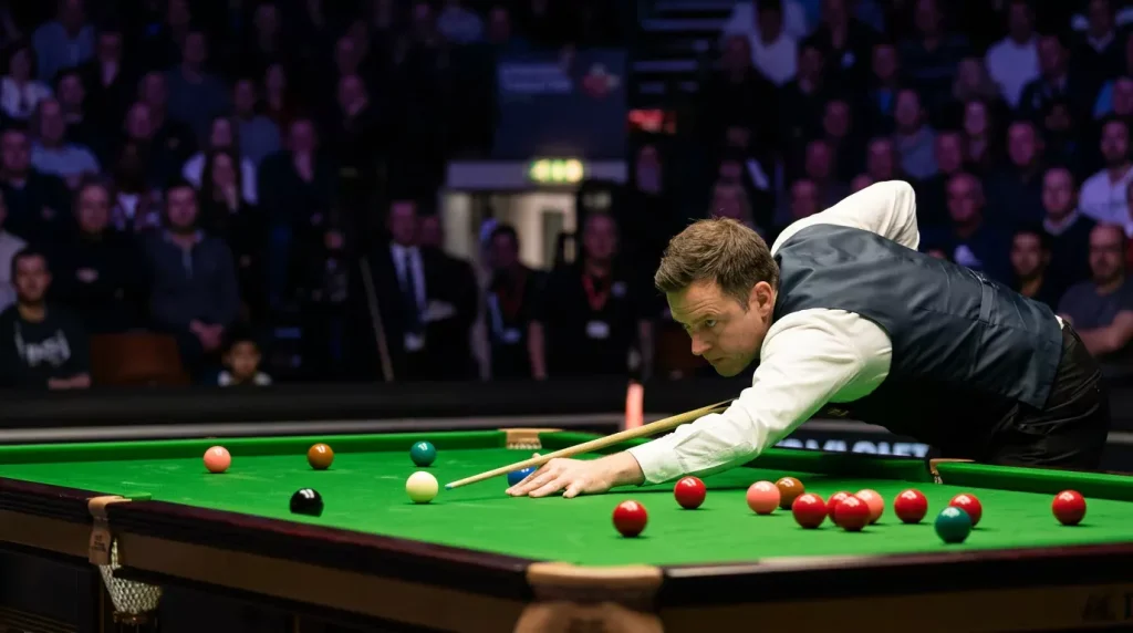Snookerspeler buigt over de tafel tijdens een lopend frame, beeld voor live snooker wedden in-play