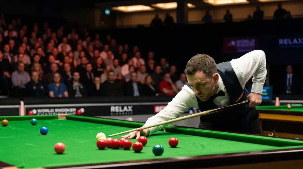Snookerspeler in volle concentratie tijdens een breakreeks aan de tafel